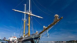 “Kraljica mora” u Zadru, 12. svibnja 2011. (foto:Saša Čuka) “Kraljica mora” u Zadru, 12. svibnja 2011. (foto:Saša Čuka)