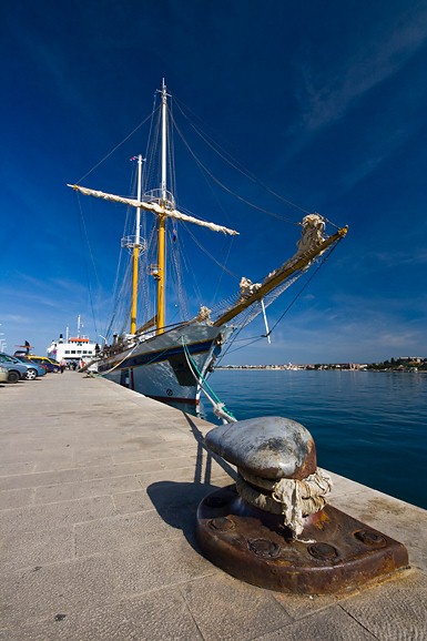 “Kraljica mora” u Zadru, 12. svibnja 2011. (foto:Saša Čuka) “Kraljica mora” u Zadru, 12. svibnja 2011. (foto:Saša Čuka)