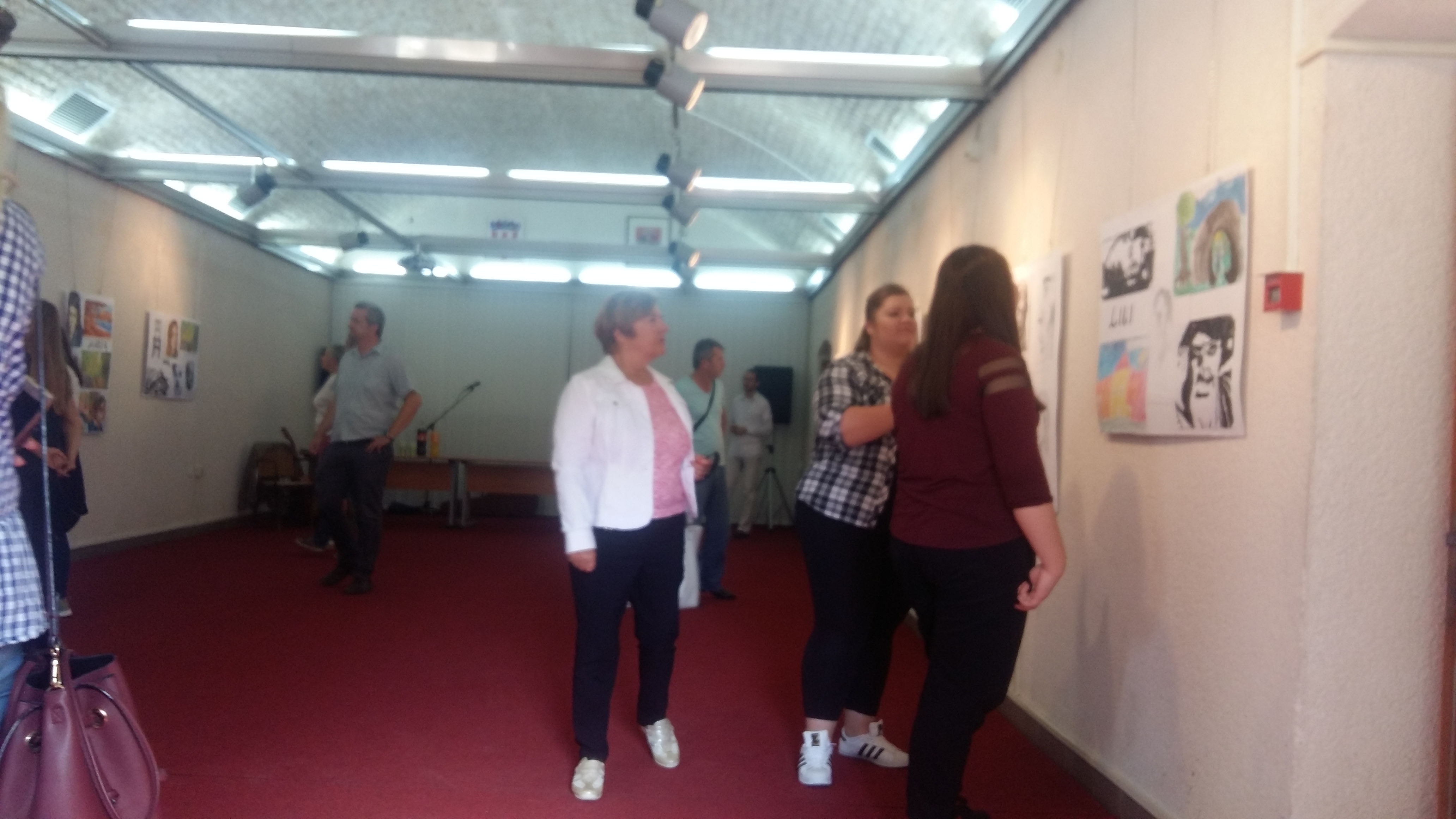 U Znanstvenoj knjižnici otvorena izložba radova Udruge “Art.A” U Znanstvenoj knjižnici otvorena izložba radova Udruge “Art.A”