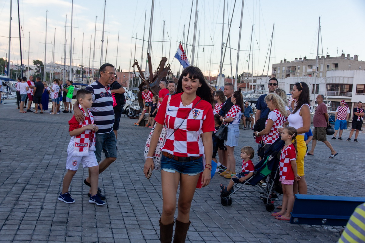 Veličanstven doček četvorice zadarskih Vatrenih od Gradskog mosta do Foruma