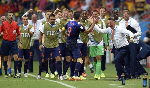 Robin van Persie i Louis van Gaal, foto: LLUIS GENE/as.com