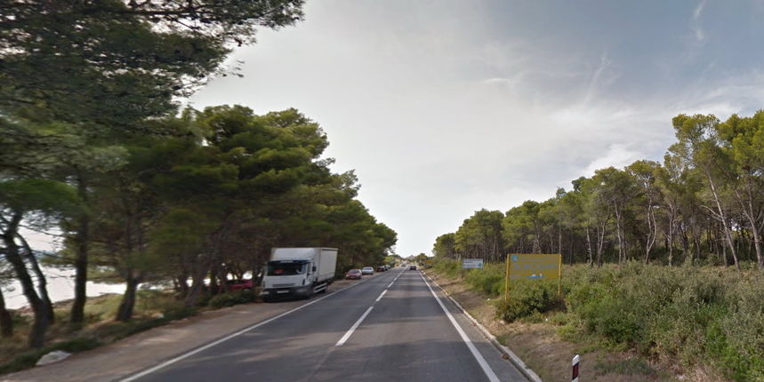 Tustica, ulaz u Sukošan Tustica, ulaz u Sukošan