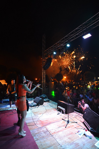 Virska noć 2015. uz koncert Lane Jurčević i Luke Nižetića te valičanstveni vatromet, Foto: Iva Perinčić Virska noć 2015. uz koncert Lane Jurčević i Luke Nižetića te valičanstveni vatromet, Foto: Iva Perinčić