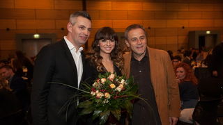 Valentinovo Fever glazbenice Marije Husar za pamćenje! Slavlje ljubavi uveličali su i Maya Sar, Vanda Winter, Sementa Rajhard, Damir Kedžo, dok su u ljubavnim čarima uživali gradonačelnik Milan Bandić, Martina Tomčić i Ivana Husar, glumac Vedran Komeričk Valentinovo Fever glazbenice Marije Husar za pamćenje! Slavlje ljubavi uveličali su i Maya Sar, Vanda Winter, Sementa Rajhard, Damir Kedžo, dok su u ljubavnim čarima uživali gradonačelnik Milan Bandić, Martina Tomčić i Ivana Husar, glumac Vedran Komeričk