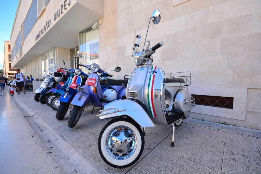 Vespe na Forumu Vespe na Forumu