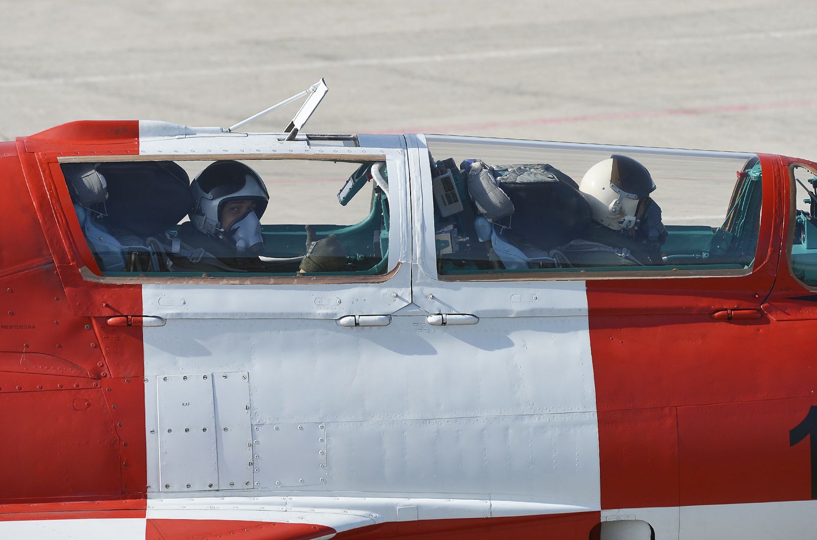 Vježbe pilota borbenih MIG-ova Vježbe pilota borbenih MIG-ova