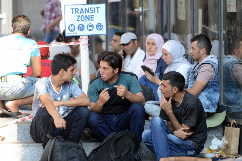 Izbjeglice i imigranti na željezničkom kolodvoru Keleti ulicama Budimpešte, Photo: Marko Jurinec/PIXSELL Izbjeglice i imigranti na željezničkom kolodvoru Keleti ulicama Budimpešte, Photo: Marko Jurinec/PIXSELL