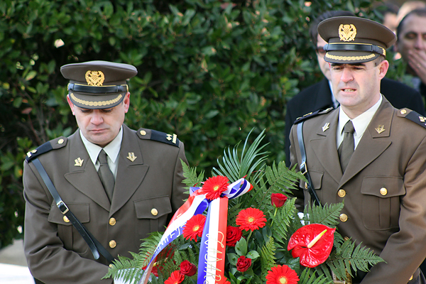 Image 1040189 (auto)