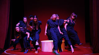 Igrajmo se: Zabranjeno mlađima od 15 strana A