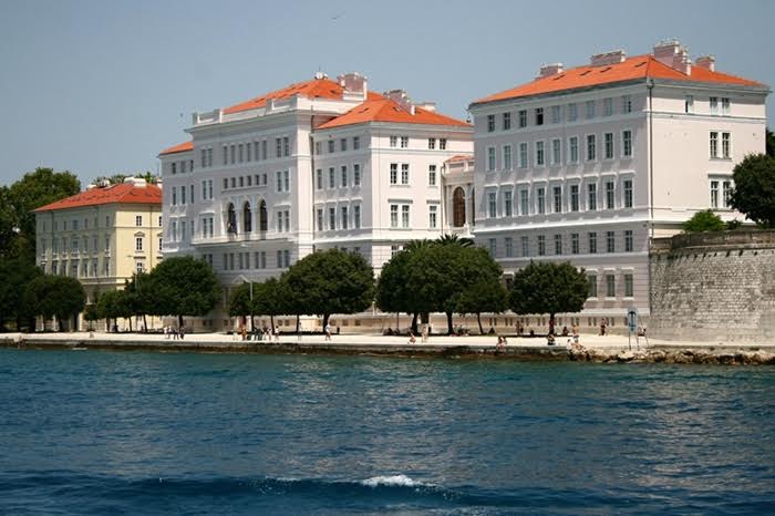 Tunuara 2016 – parada mažoretkinja, kuhanje brudeta & defile ribarica. Foto: Marija Cvetković