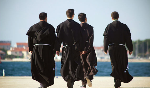 Đir po gradu 2. listopada 2012., svećenici, crkva, katolici (foto:Saša Čuka)