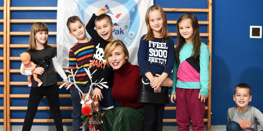 Organizatori i ambasadorica Iva Šulentić pozivaju eko škole i vrtiće da se uključe u 6. Eko-paket Organizatori i ambasadorica Iva Šulentić pozivaju eko škole i vrtiće da se uključe u 6. Eko-paket