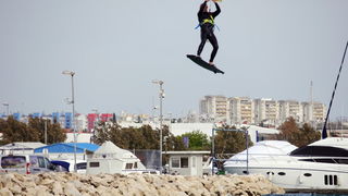 Na krilima juga: surferi i kiteri uživaju na Vitrenjaku