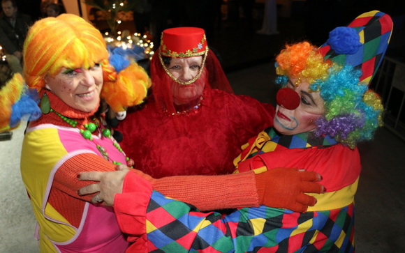 Virski karneval & maškare: Plesna maškarana fešta uz Jasmina Stavrosa