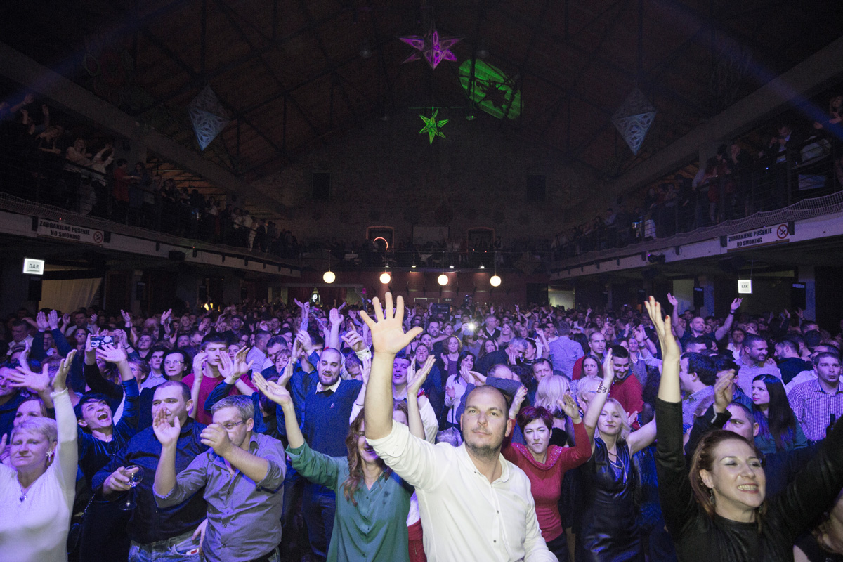 Božićni koncert Tomislava Bralića i klape Intrade u zadarskom klubu Arsenal 25. prosinca 2016.