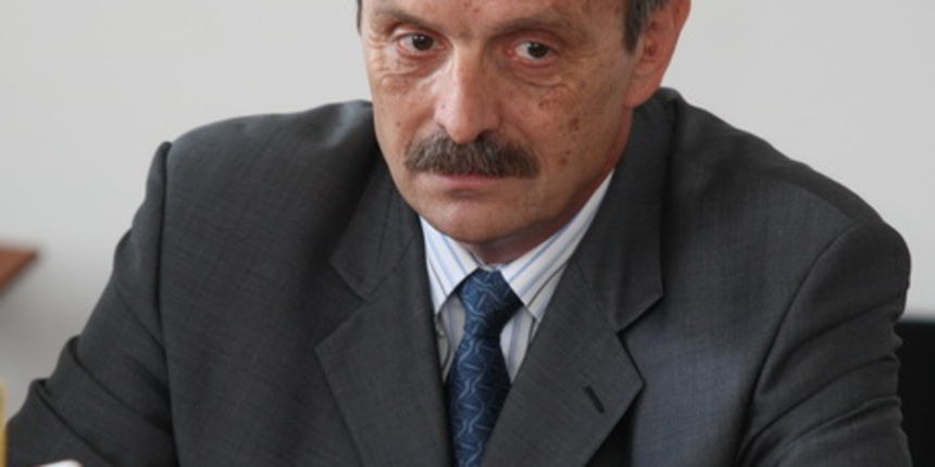 Zadar, 270410.
Na medjunarodnom sajmu inovacija u Zenevi zlatnu plaketu i posebnu pohvalu dobio je projekt Roki,prvi hrvatski robotski sustav projektiran i napravljen za asistiranje u kirurgiji.
Na fotografiji : Petar Covo voditelj projekta na konferenci Zadar, 270410.
Na medjunarodnom sajmu inovacija u Zenevi zlatnu plaketu i posebnu pohvalu dobio je projekt Roki,prvi hrvatski robotski sustav projektiran i napravljen za asistiranje u kirurgiji.
Na fotografiji : Petar Covo voditelj projekta na konferenci