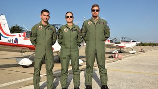 U vojarni “Pukovnik Mirko Vukušić” u Zemuniku započela je letačka obuka za mađarske pilote U vojarni “Pukovnik Mirko Vukušić” u Zemuniku započela je letačka obuka za mađarske pilote