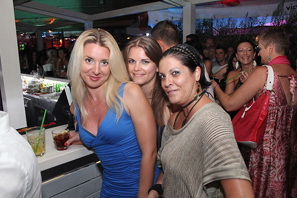 Severina na Ponton Festivalu, 30. srpnja (foto:Saša Čuka) Severina na Ponton Festivalu, 30. srpnja (foto:Saša Čuka)