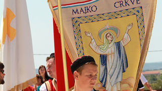 U Skabrnji odrzano veliko misno slavlje i procesija povodom blagdana Velike Gospe U Skabrnji odrzano veliko misno slavlje i procesija povodom blagdana Velike Gospe