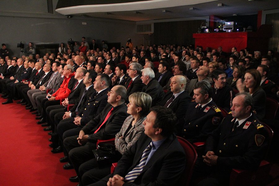 HNK Zadar: Dodjela priznanja za ”Naročiti pothvat u zaštiti i spašavanju” foto: I. Perinčić HNK Zadar: Dodjela priznanja za ”Naročiti pothvat u zaštiti i spašavanju” foto: I. Perinčić
