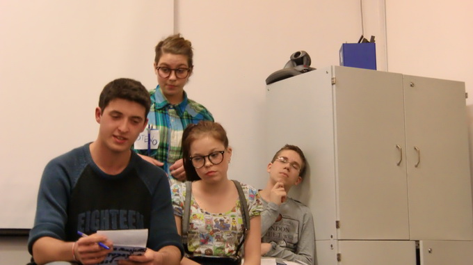 “Igrajmo se”: Olovka piše srcem, foto: I. Pejkovic “Igrajmo se”: Olovka piše srcem, foto: I. Pejkovic