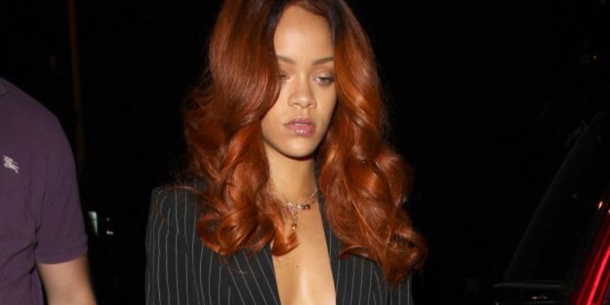 Rihanna /Famefly Rihanna /Famefly