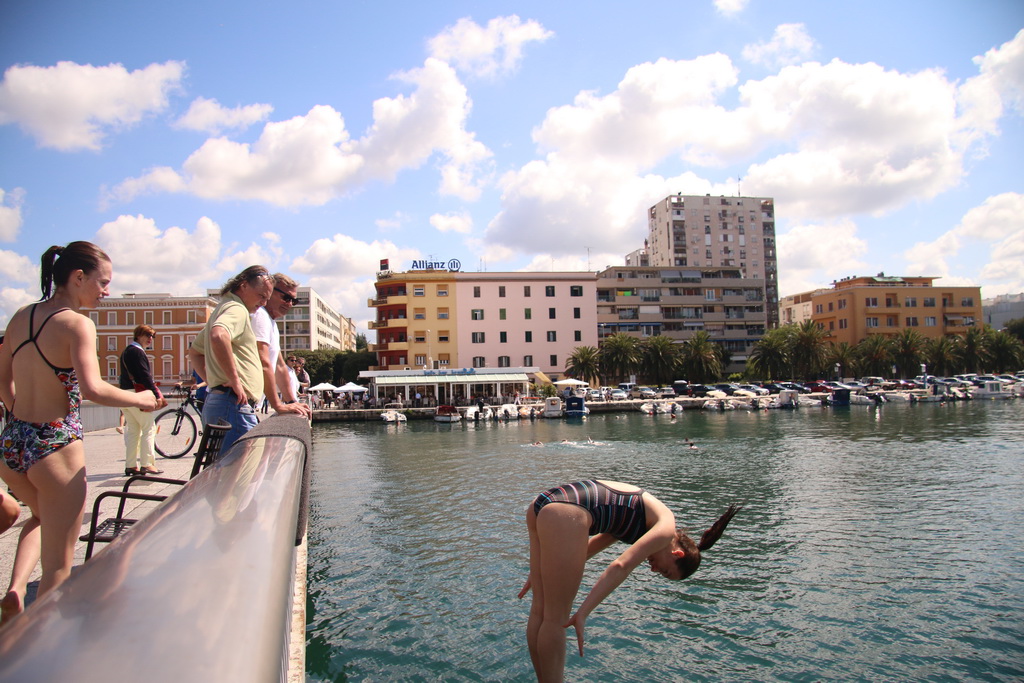 Ekološka akcija “Daj ruku za Jazine” Ekološka akcija “Daj ruku za Jazine”