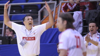 Vrsac, 160112.
Europsko prvenstvo u rukometu u Srbiji.
Prvo kolo, utakmica izmedju Hrvatske i Islanda.
Na slici: Slavko Goluza.
Foto: Drazen Aleksic / CROPIX Vrsac, 160112.
Europsko prvenstvo u rukometu u Srbiji.
Prvo kolo, utakmica izmedju Hrvatske i Islanda.
Na slici: Slavko Goluza.
Foto: Drazen Aleksic / CROPIX