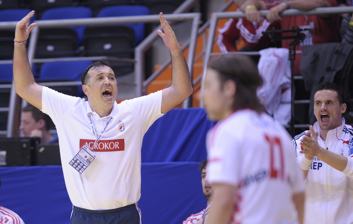 Vrsac, 160112.
Europsko prvenstvo u rukometu u Srbiji.
Prvo kolo, utakmica izmedju Hrvatske i Islanda.
Na slici: Slavko Goluza.
Foto: Drazen Aleksic / CROPIX Vrsac, 160112.
Europsko prvenstvo u rukometu u Srbiji.
Prvo kolo, utakmica izmedju Hrvatske i Islanda.
Na slici: Slavko Goluza.
Foto: Drazen Aleksic / CROPIX