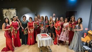 Večer Crvenih Haljina Večer Crvenih Haljina