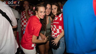 Čudesna noć: Velika fešta ulicama Zadra nakon plasmana Vatrenih u finale SP Čudesna noć: Velika fešta ulicama Zadra nakon plasmana Vatrenih u finale SP