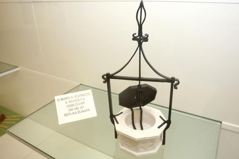 Udruga inovatora Zadarske zupanije organizirator je manifestacije pod nazivom 1. nacionalni i 4. zupanijski Festival suvenira Zadarske zupanije. Izlozba ima natjecateljski karakter. Photo: Dino Stanin/PIXSELL