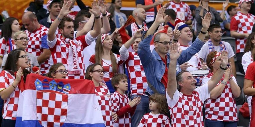 Katar – 24. svjetsko rukometno prvenstvo, osmina finala, Hrvatska – Brazil 26-25. Hrvatski navijaci. Photo: Goran Stanzl/PIXSEL Katar – 24. svjetsko rukometno prvenstvo, osmina finala, Hrvatska – Brazil 26-25. Hrvatski navijaci. Photo: Goran Stanzl/PIXSEL
