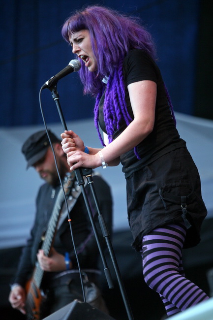 Zagreb, 220610.
Na Jarunu se od 21.-23.06. odrzava glazbeni spektakl T-Mobile INmusic festival na kojem ce nastupiti mnogobrojni izvodjaci kako iz zemlje tako i svijeta.
Danas se odrzao drugi dan.
Na slici: One piece puzzle.
Foto: Neja Markicevic / CROPIX Zagreb, 220610.
Na Jarunu se od 21.-23.06. odrzava glazbeni spektakl T-Mobile INmusic festival na kojem ce nastupiti mnogobrojni izvodjaci kako iz zemlje tako i svijeta.
Danas se odrzao drugi dan.
Na slici: One piece puzzle.
Foto: Neja Markicevic / CROPIX