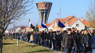 Image 380855 (auto) Image 380855 (auto)