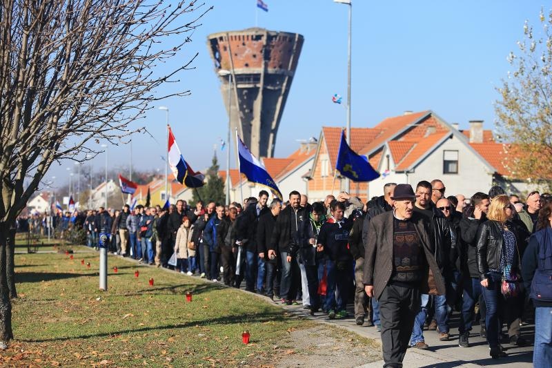 Image 380855 (auto) Image 380855 (auto)