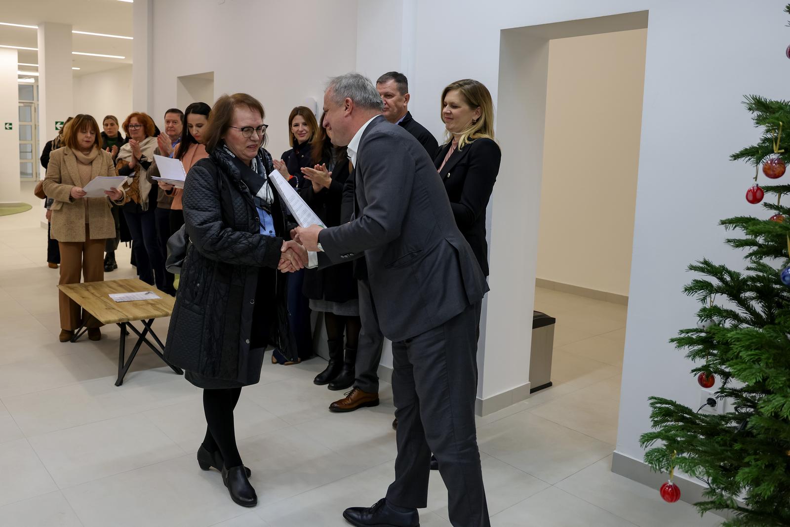 Podjela ključeva i useljenje korisnika u Centar za mlade Podjela ključeva i useljenje korisnika u Centar za mlade