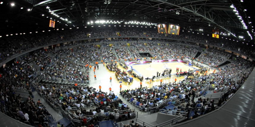 Zagreb, 250410.
Arena Zagreb.
Zavrsnica kosarkaske regionalne lige, finalna utakmica Nlb lige izmedju Cibone i Partizana.
Foto: Drago Sopta / CROPIX Zagreb, 250410.
Arena Zagreb.
Zavrsnica kosarkaske regionalne lige, finalna utakmica Nlb lige izmedju Cibone i Partizana.
Foto: Drago Sopta / CROPIX