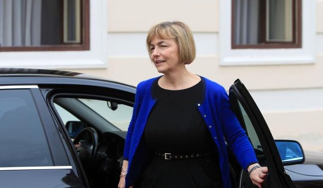 23.04.2014., Zagreb – Vesna Pusic dolazi u Vladu na sastanak koji je sazvala s ministrima i gospodarstvenicima. Photo: Goran Jakus/PIXSELL