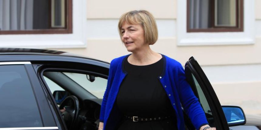 23.04.2014., Zagreb – Vesna Pusic dolazi u Vladu na sastanak koji je sazvala s ministrima i gospodarstvenicima. Photo: Goran Jakus/PIXSELL