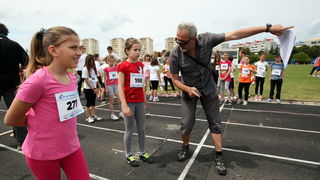 Zadar, 210513.
Erste Plava Liga danas se odrzava na stadionu Visnjik. Rijec je o jedinstvenom djecjem atletskom natjecanju upecatljivog slogana Brze, Vise, Jace, koje se odrzava pod visokim pokroviteljstvom Ministarstva znanosti obrazovanja i sporta. Orga Zadar, 210513.
Erste Plava Liga danas se odrzava na stadionu Visnjik. Rijec je o jedinstvenom djecjem atletskom natjecanju upecatljivog slogana Brze, Vise, Jace, koje se odrzava pod visokim pokroviteljstvom Ministarstva znanosti obrazovanja i sporta. Orga