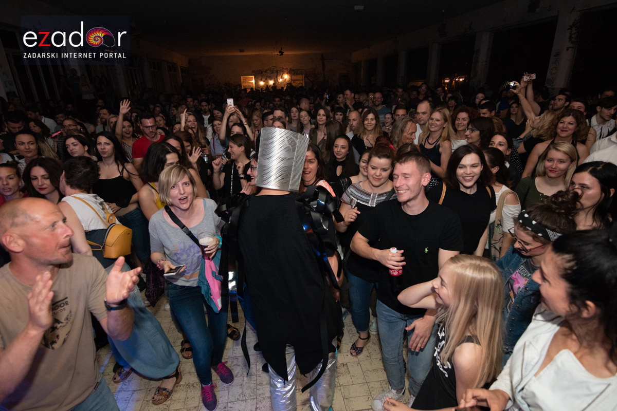 KvartArt 2018.: Art buvljak & koncert Nipplepeoplea