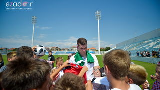 Zadarska vatrena četvorka na Stanovima se družila s mladim zadarskim nogometašima Zadarska vatrena četvorka na Stanovima se družila s mladim zadarskim nogometašima