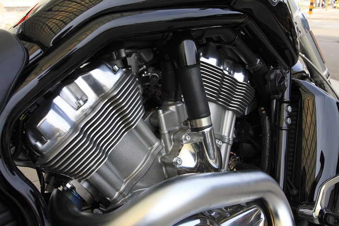 Kultni Harley Davidsoni u zadarskoj City Galleriji, Foto: Čedo Kaica Kultni Harley Davidsoni u zadarskoj City Galleriji, Foto: Čedo Kaica