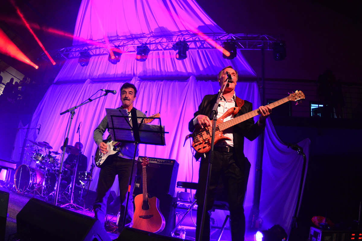 Oliver Dragojević & Dupini oduševili Zadrane ; foto Iva Perinčić