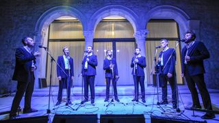 Klapa Bošket nastupila u Pagu