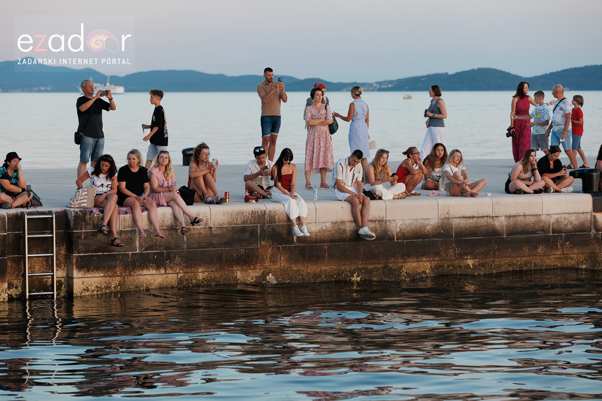 Večernji đir po gradu 18. lipnja 2024. Večernji đir po gradu 18. lipnja 2024.