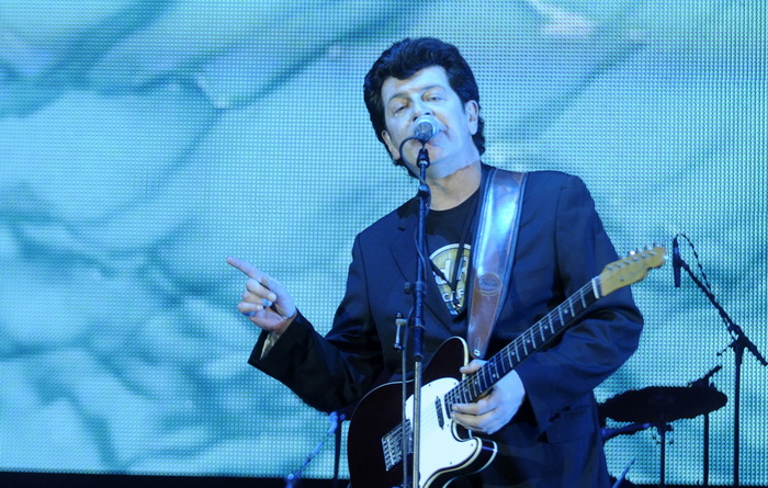 Split, 180311.
Spaladium Arena.
Koncert Bajaga u splitskoj Spaladium Areni ispunio je ocekivanja i dvorana je bila gotovo puna.
Foto: Paun Paunovic / CROPIX Split, 180311.
Spaladium Arena.
Koncert Bajaga u splitskoj Spaladium Areni ispunio je ocekivanja i dvorana je bila gotovo puna.
Foto: Paun Paunovic / CROPIX