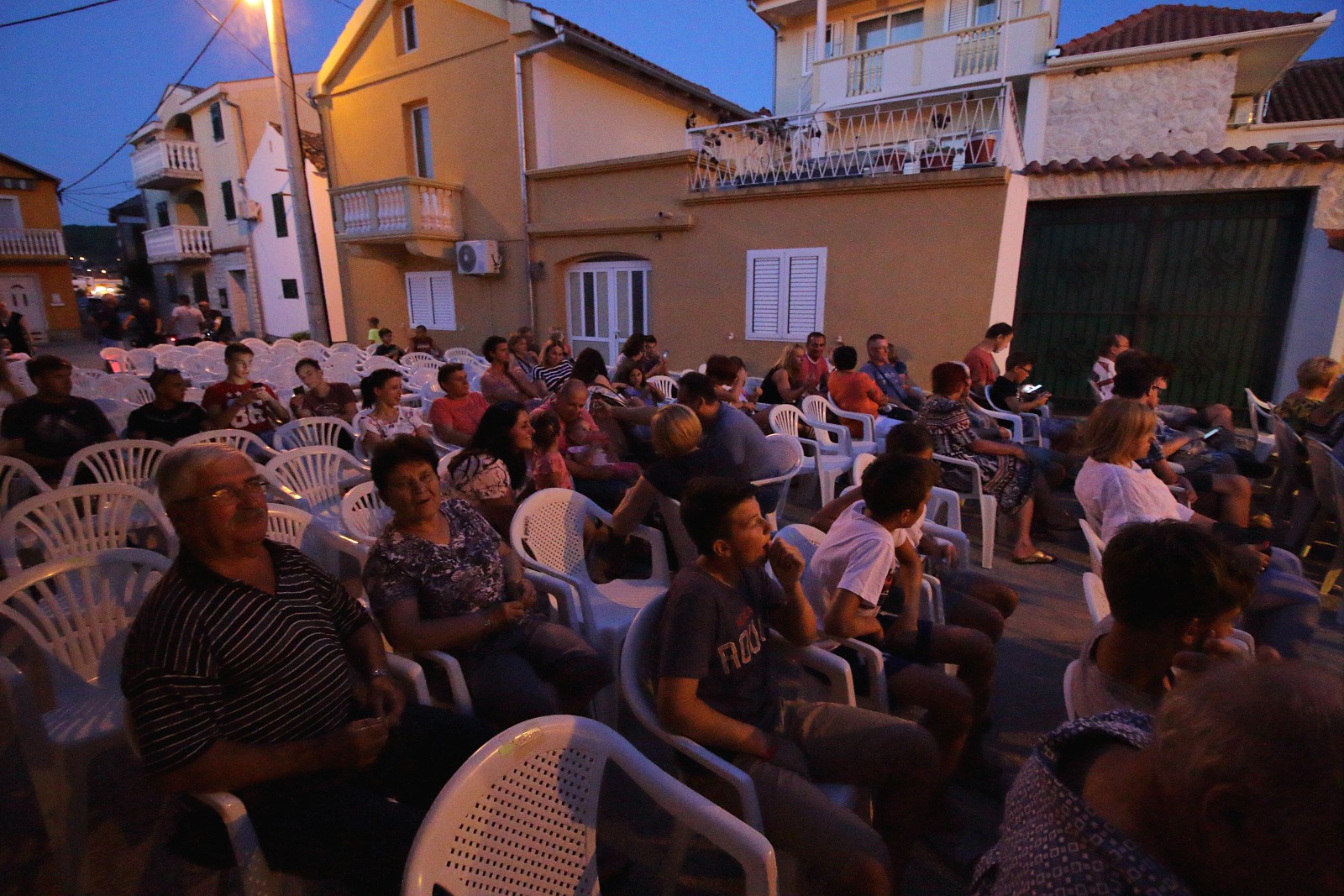 Zuhra i Drele nasmijali Bibinjce do suza