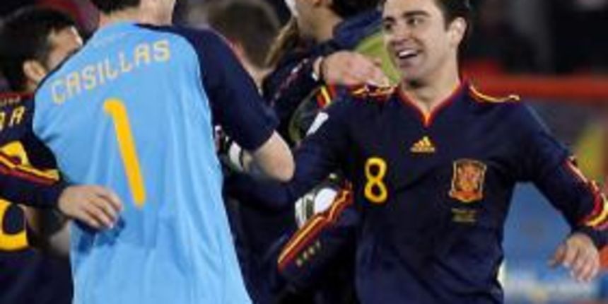 Xavi Hernandez i Iker Casillas (Španjolska nogometna reprezentacija), foto: as.com Xavi Hernandez i Iker Casillas (Španjolska nogometna reprezentacija), foto: as.com